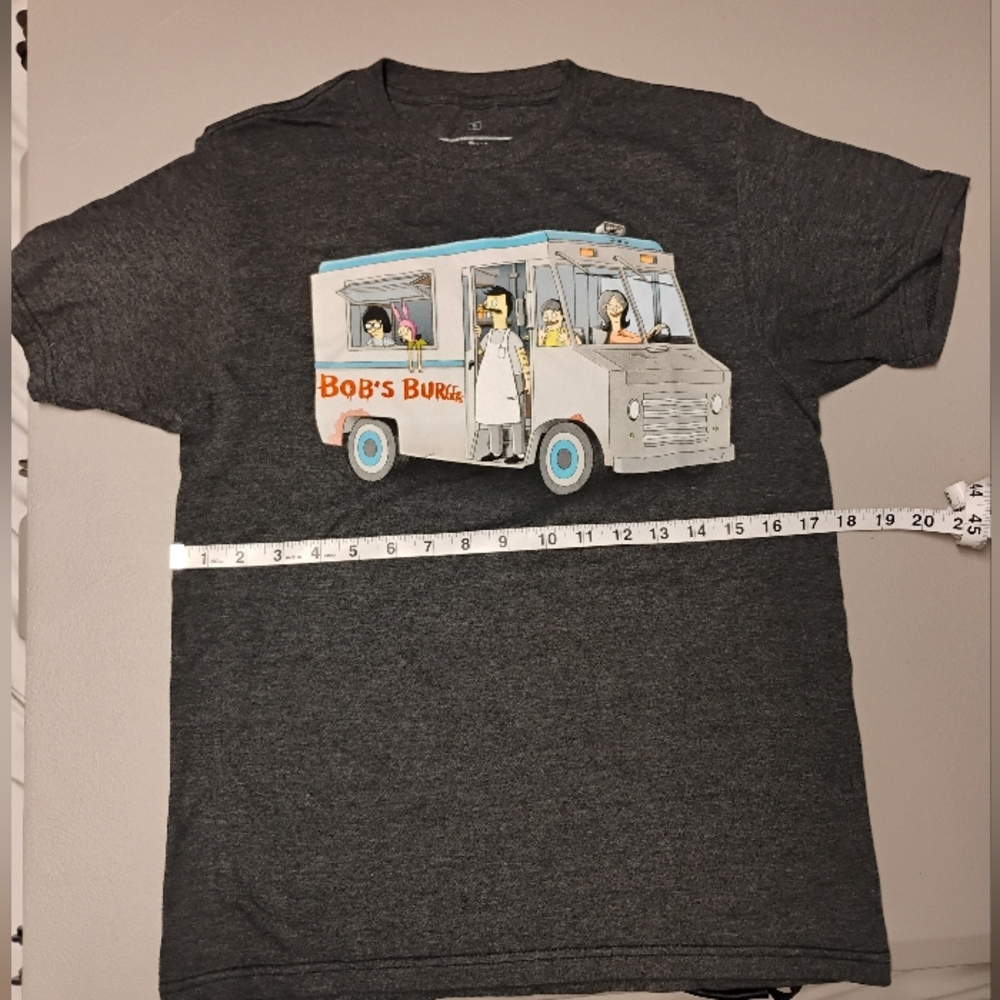 Bob's Burgers Ripple Junction Tee Like New Small